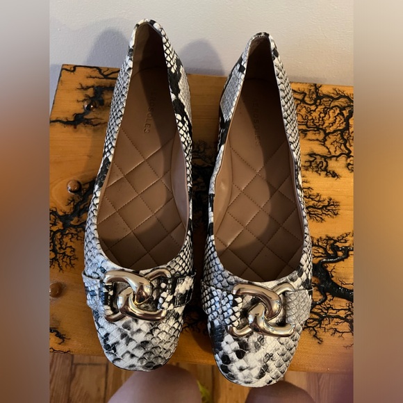 Beautiful NWOT Aerosoles! Size 10! Animal print pattern. - Picture 5 of 9